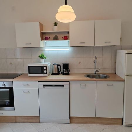 Apartment Beba Dugi Rat Εξωτερικό φωτογραφία